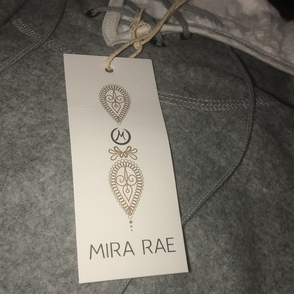Mira Rae Gray Indian Inspired vest lined with faux fur, full zip, size 10/11 - Picture 10 of 11